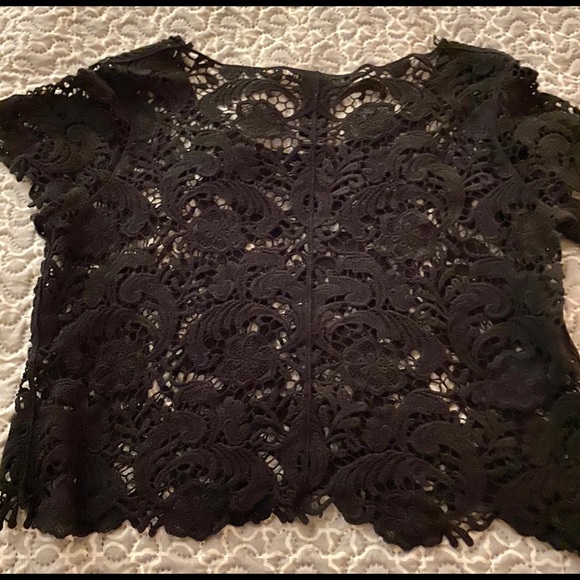 Forever 21 Lace Crop Top size small - Picture 2 of 2